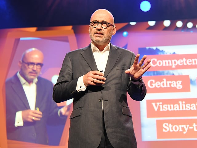 André Mikkers op het podium