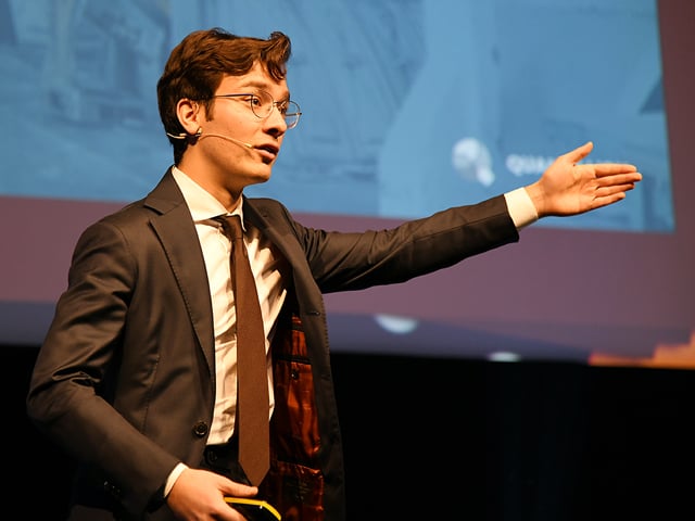 Kevin Sipin op het podium