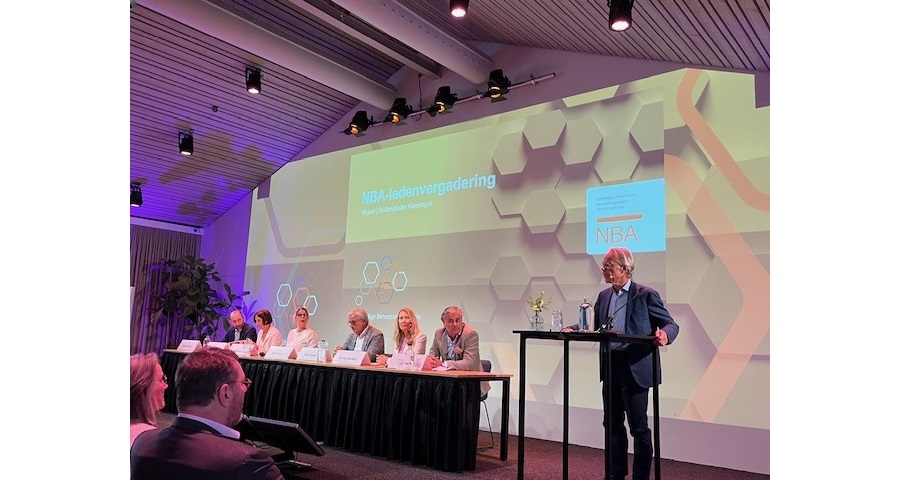 NBA-voorzitter Kris Douma en bestuursleden