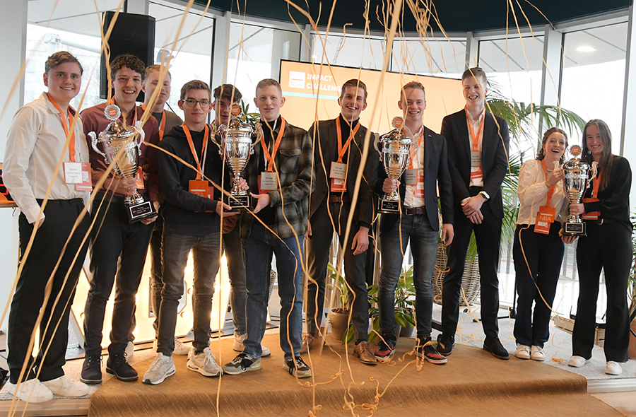 Groepsfoto winnaars NBA Impact Challenge